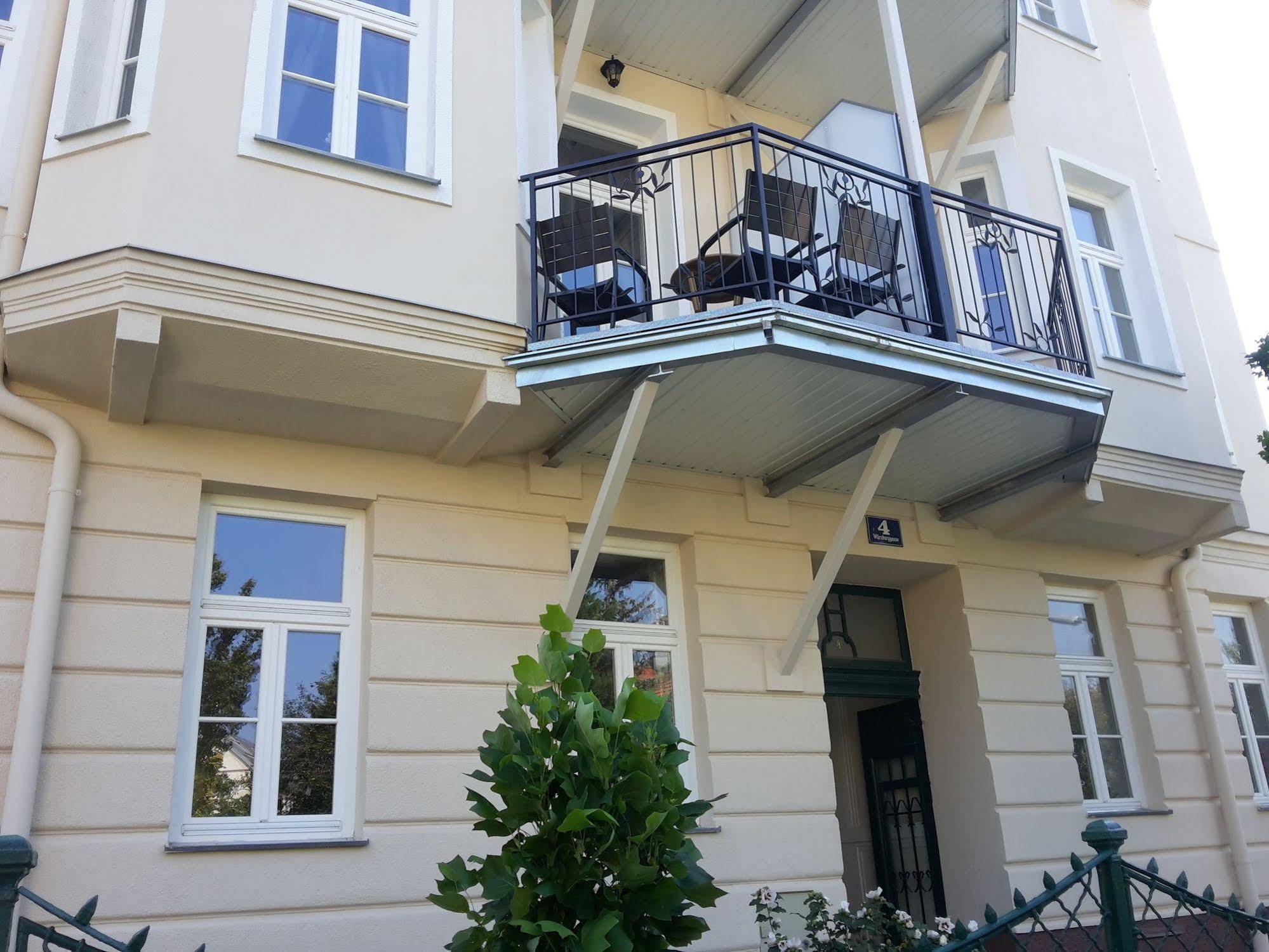 Imperial Schoenbrunn - Contactless Check-in Vienna