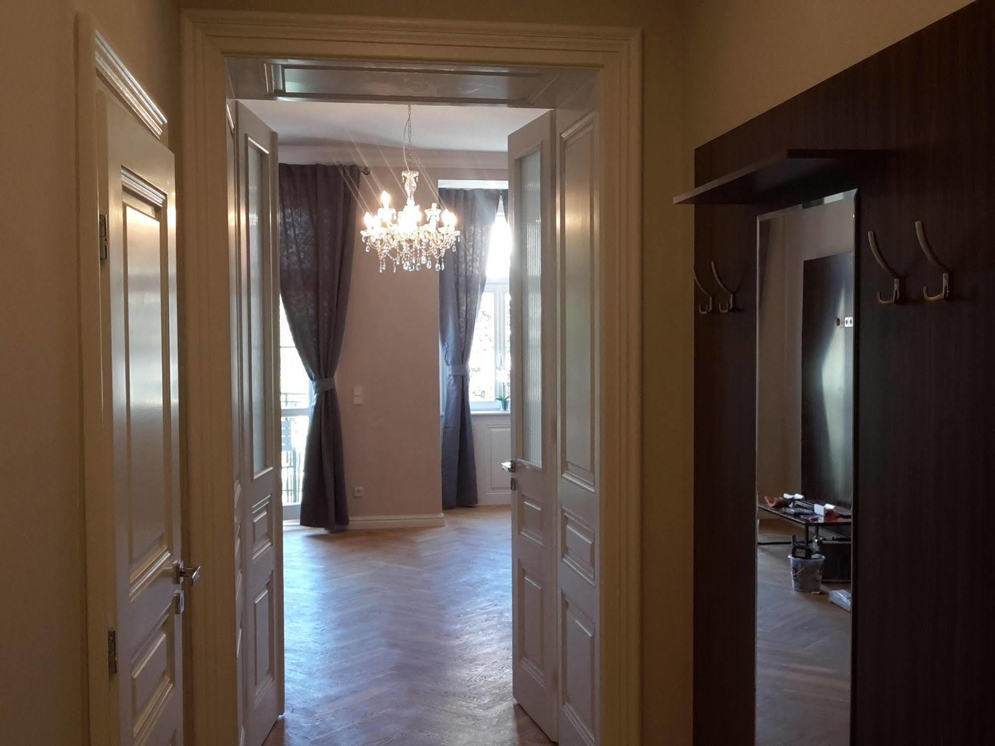 Imperial Schoenbrunn - Contactless Check-in Appartamento *