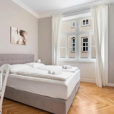 Imperial Apartments Schoenbrunn - Contactless Check-In Vienna Exterior photo